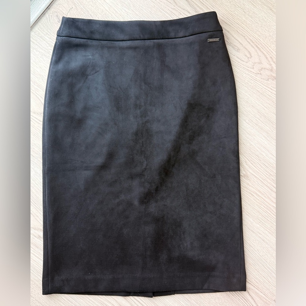 Tahari Black Tailored Pencil Skirt - Faux Leather